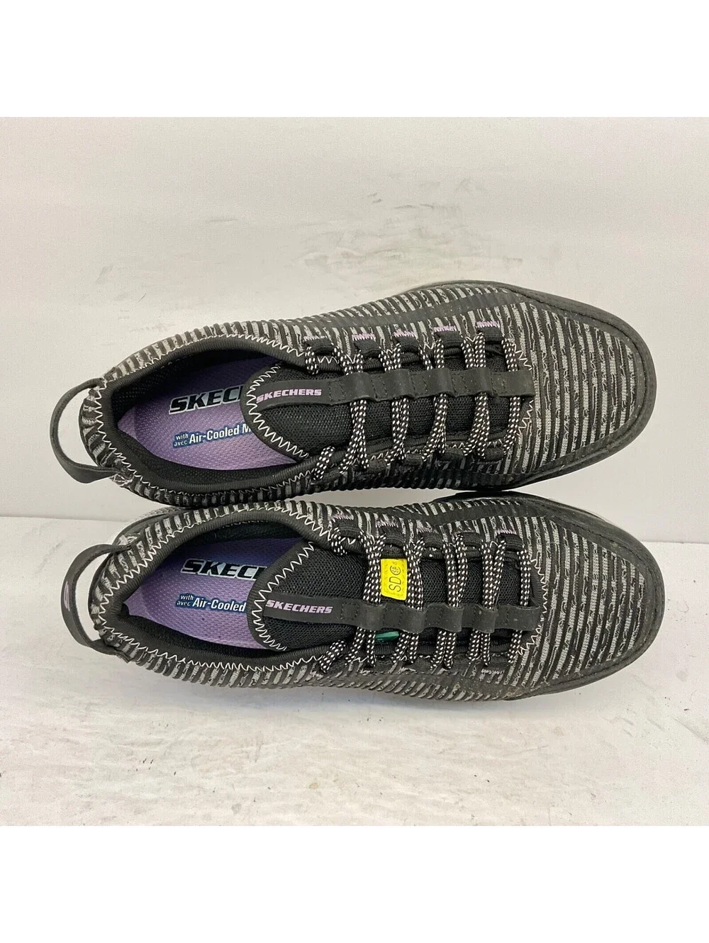 Skechers used few